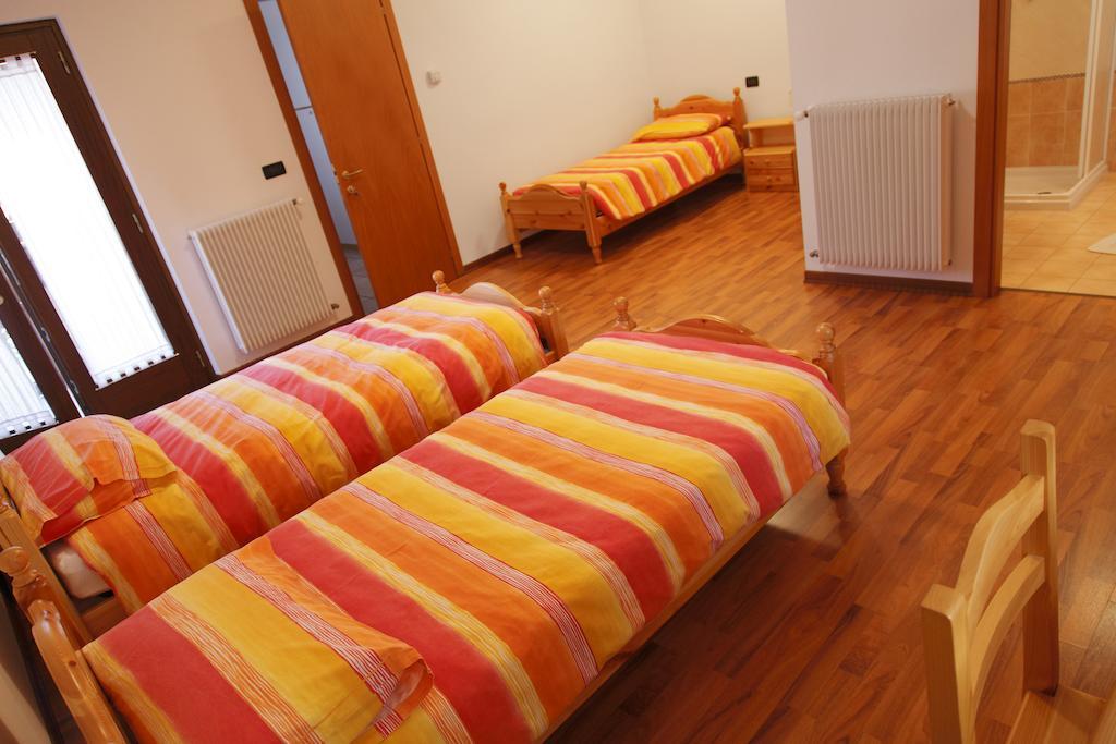 Sentiero Valinis Bed and Breakfast Fanna Δωμάτιο φωτογραφία